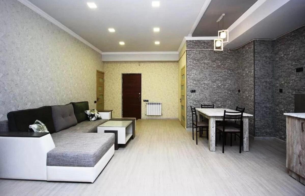 Studio Apartment In Yerevan And Tours In Armenia Exterior photo